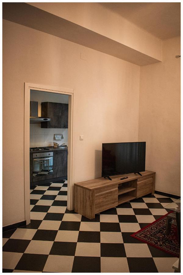 Tra Mare E Centro Apartment Genoa Ngoại thất bức ảnh