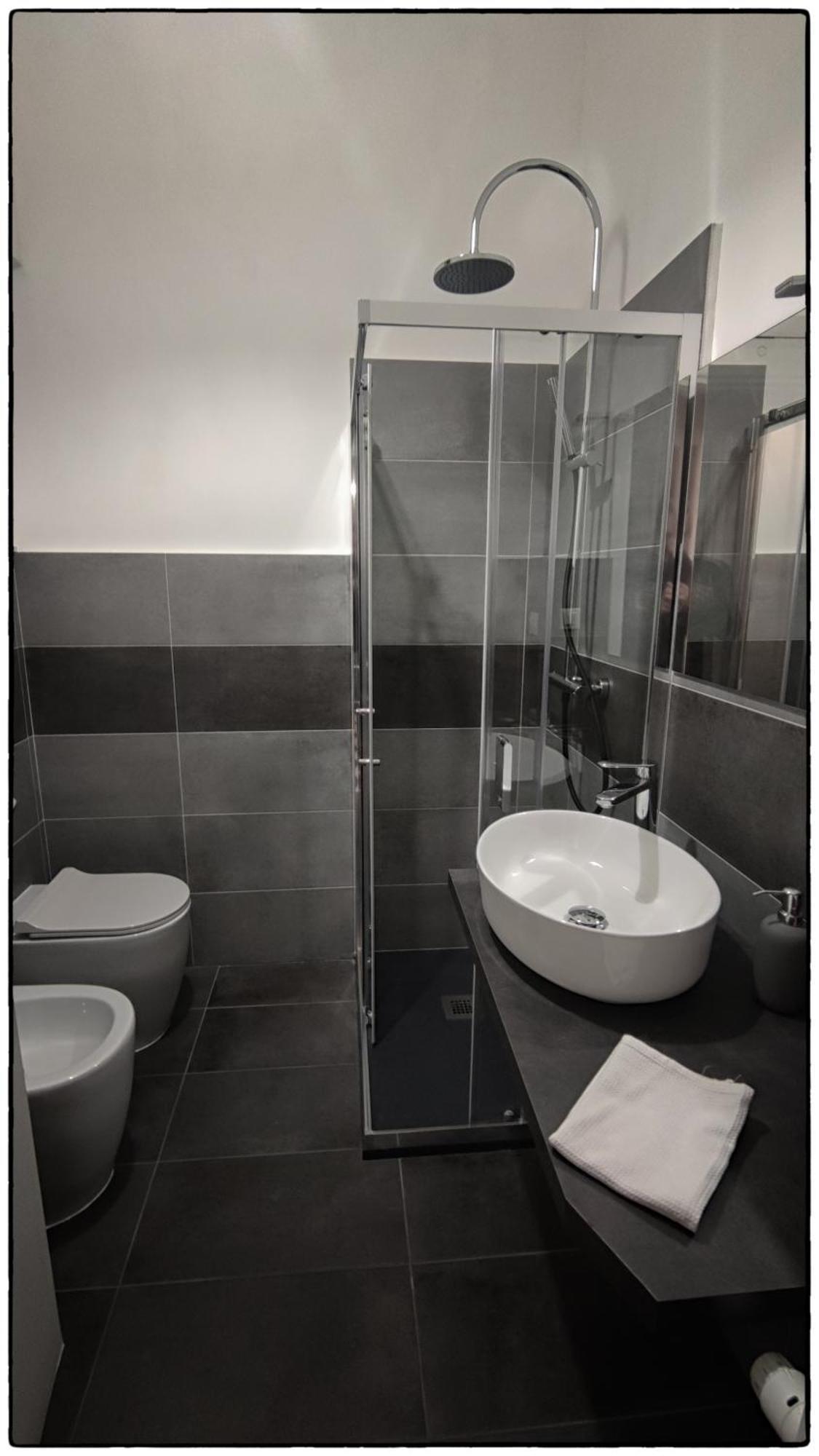 Tra Mare E Centro Apartment Genoa Ngoại thất bức ảnh